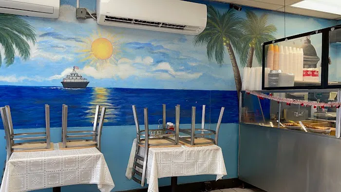 La Borinqueña Restaurant 3