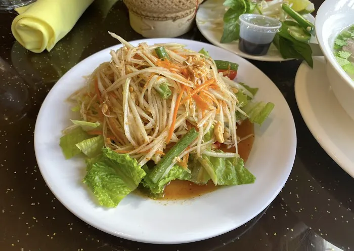 ThaiBowL Thai Restaurant 3