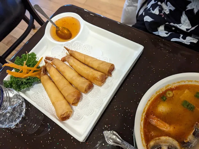 ThaiBowL Thai Restaurant 10