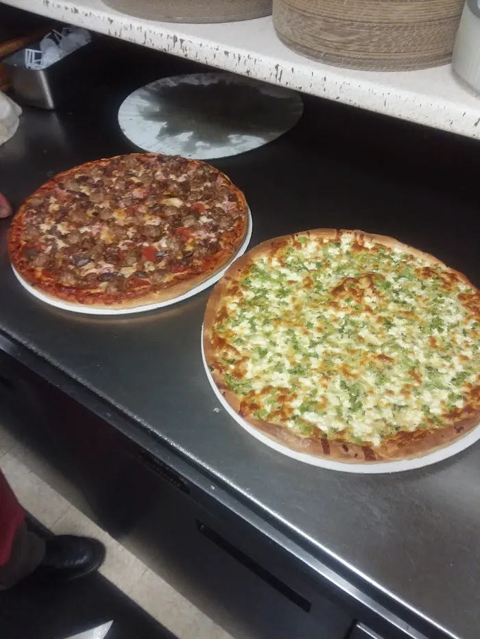 Louie's Pizza House 7