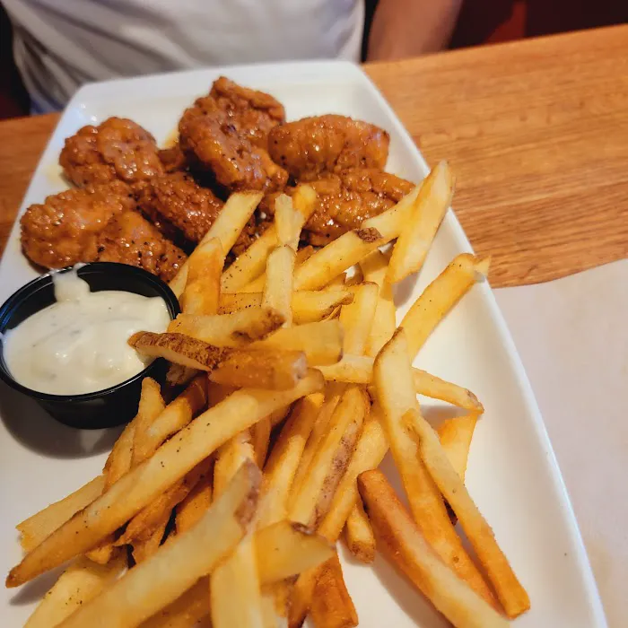 Applebee's Grill + Bar 4