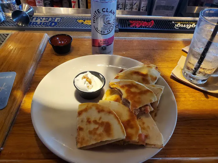 Applebee's Grill + Bar 9