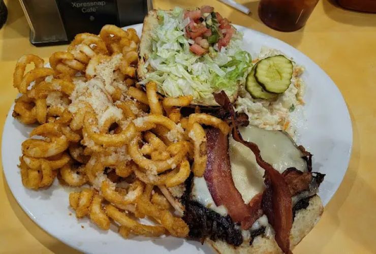 Sportsman's Alamo Cantina 1
