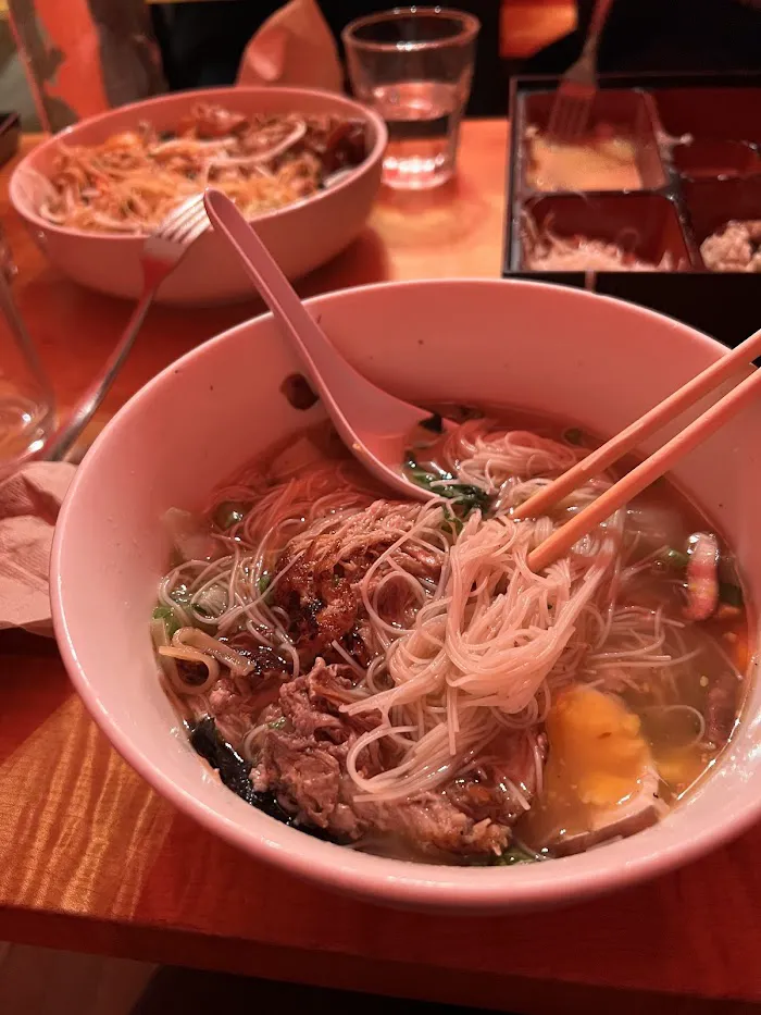 Yum Yum Noodle Bar - KINGSTON 9
