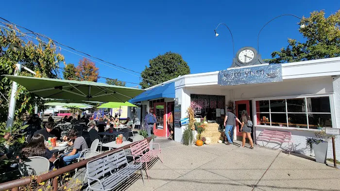 Yum Yum Noodle Bar - WOODSTOCK 2