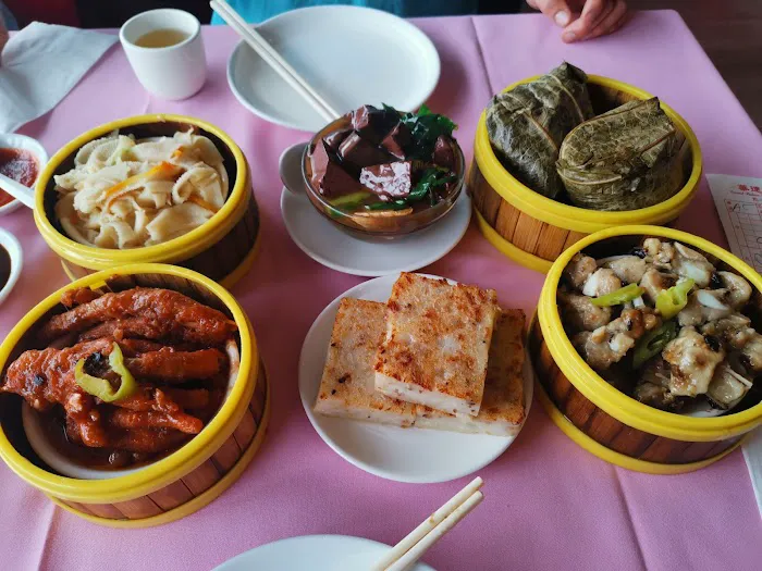 Grand Palace Restaurant 5