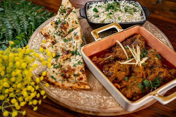 Bibi's Tiffin 3