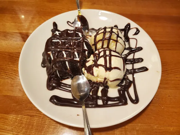 Applebee's Grill + Bar 10