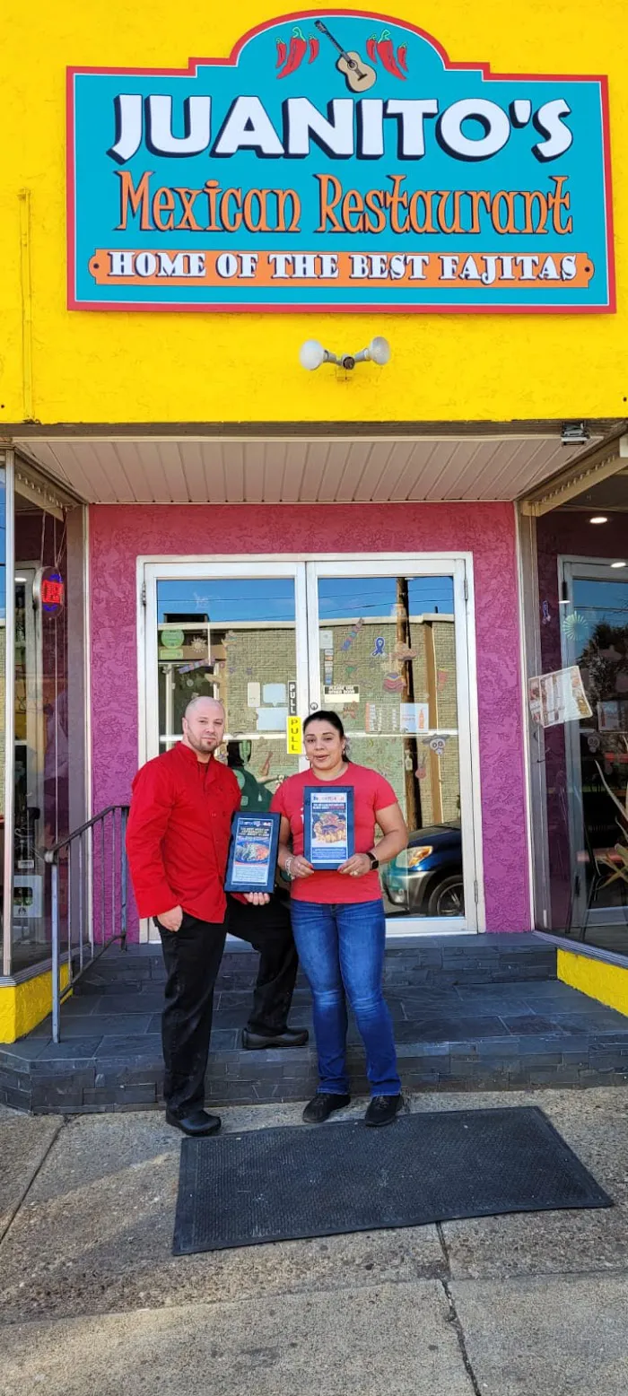 Juanitos Mexican Restaurant 9