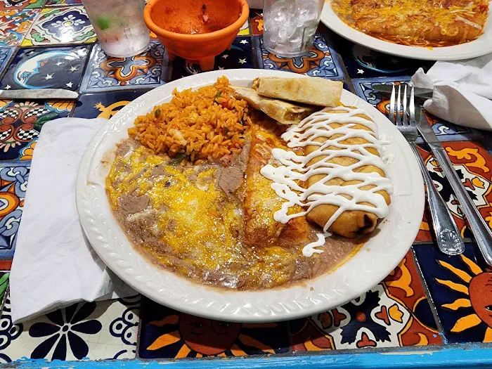Juanitos Mexican Restaurant 7