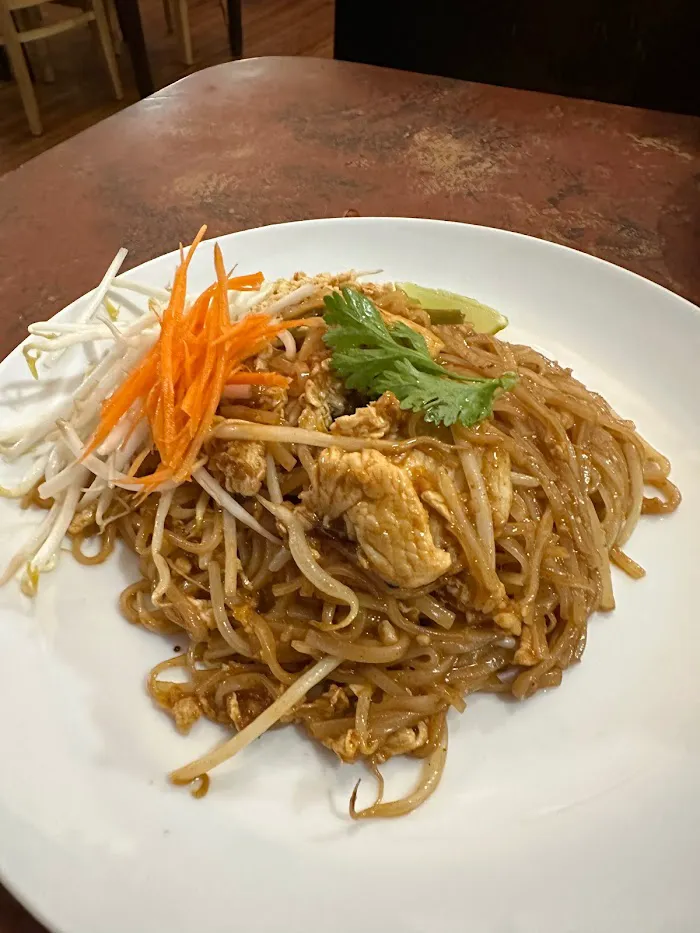 Thai at the Palace 9