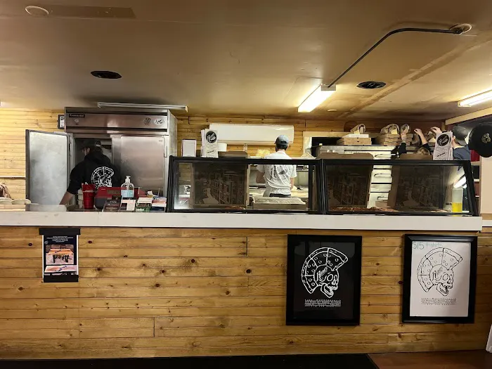Reno's Pizzeria 5