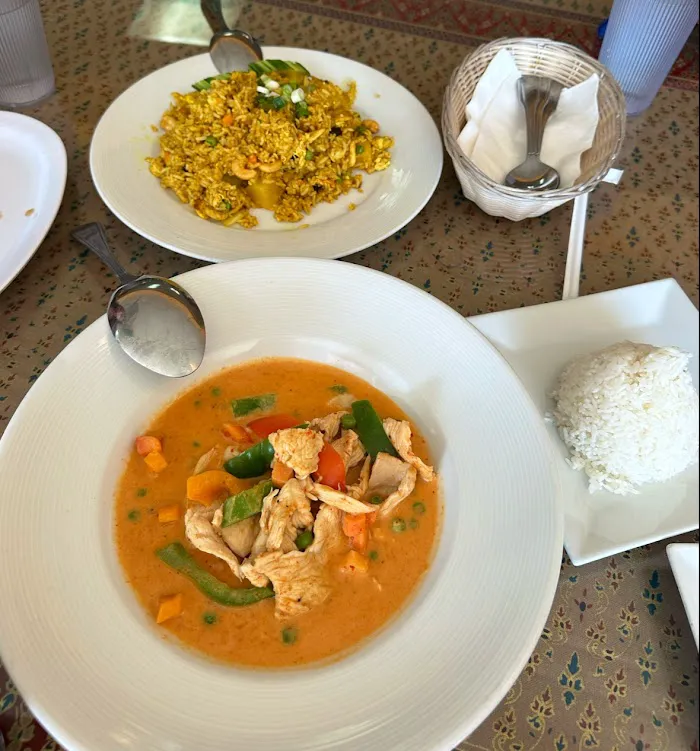 Thai Chang Restaurant 8