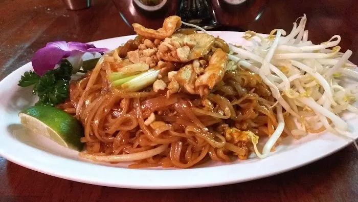 Thai Chang Restaurant 10