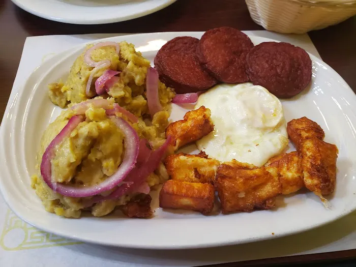 El Merengue Restaurant poconos 8