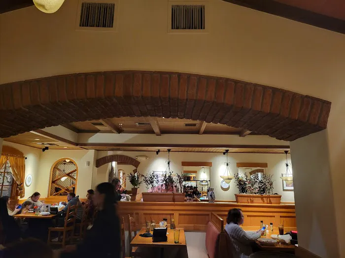 Olive Garden Italian Restaurant 8