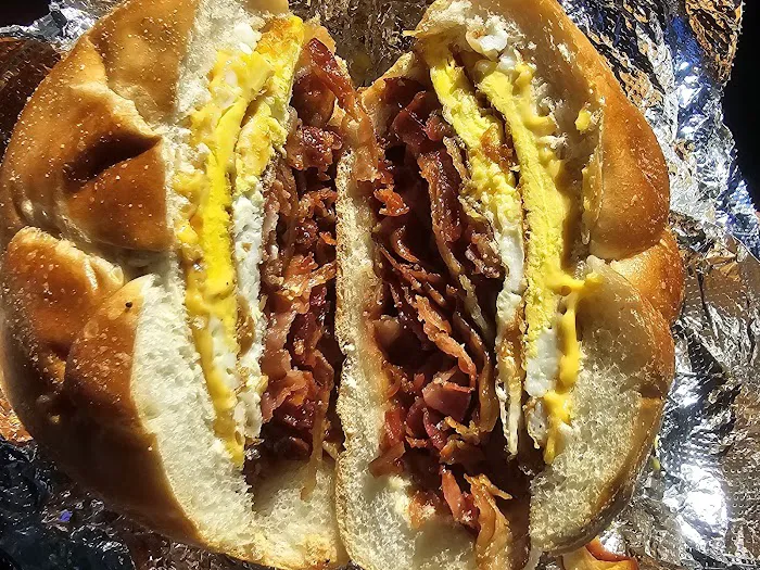 Goldberg's Bagels and Deli 3