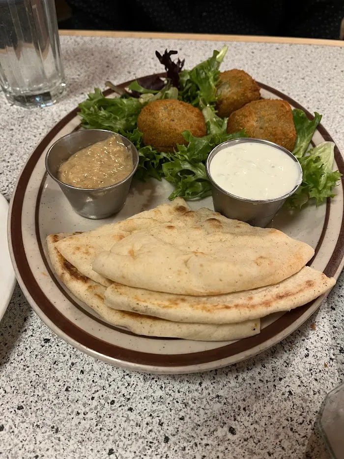 Yiasou Cafe 3