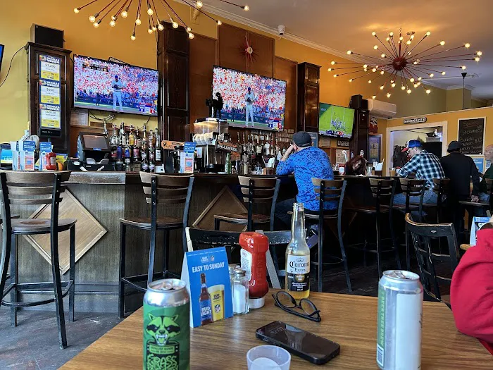 Star Bar and Grill 4