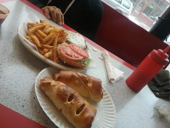 Paesanos Pizzeria 5