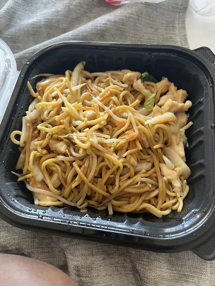 Lucky 8 Noodle + Sushi Bar 7