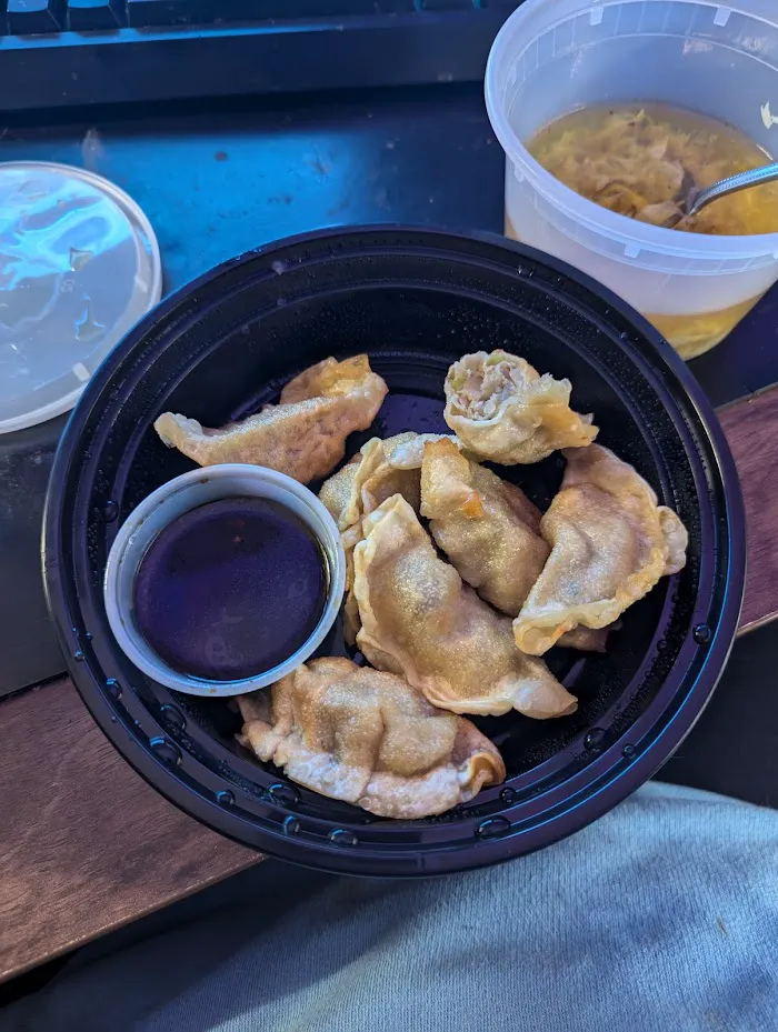 Hong Kong Chinese Restaurant 9