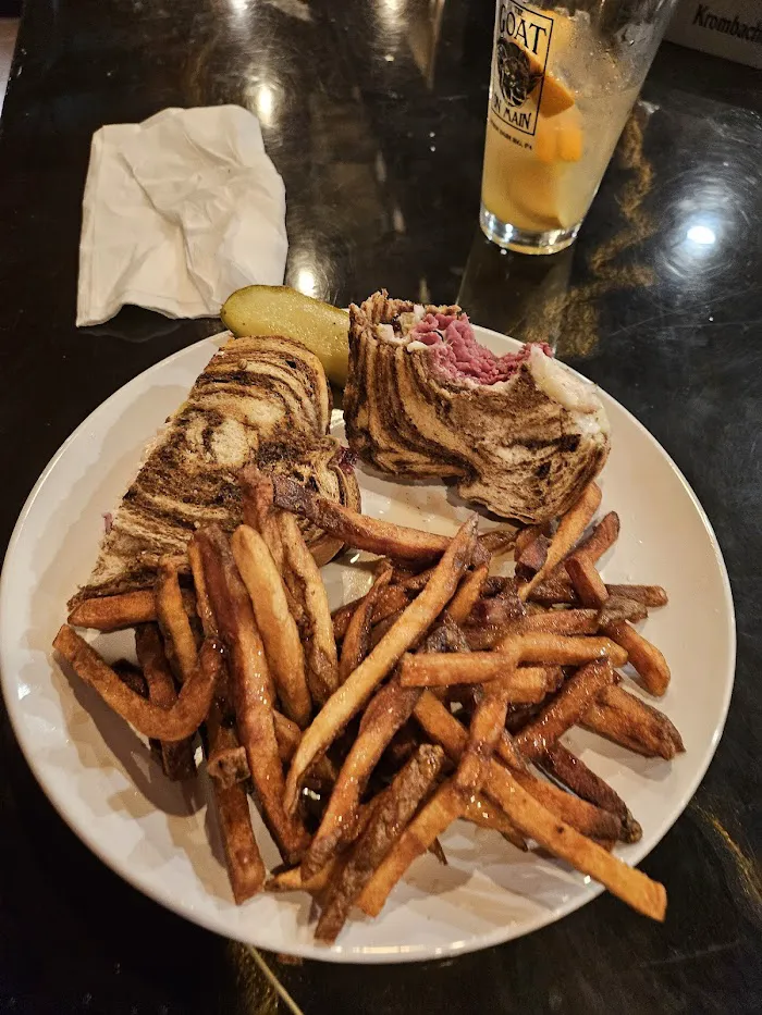 Derailed Taphouse 2