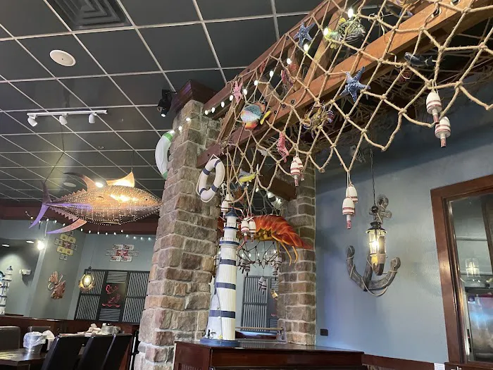 Rocking Crab All You Can Eat Sushi & Cajun Seafood 6