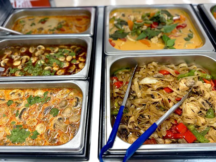 Boom's Thai Kitchen 9