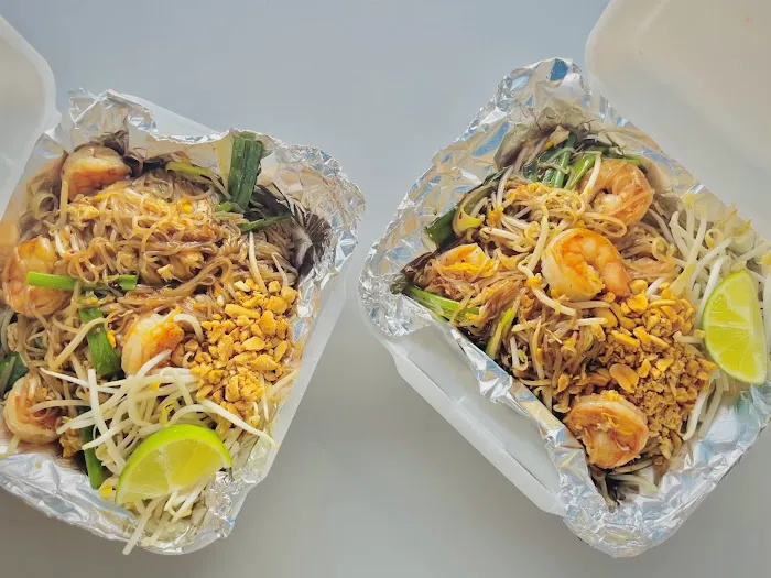 Boom's Thai Kitchen 2