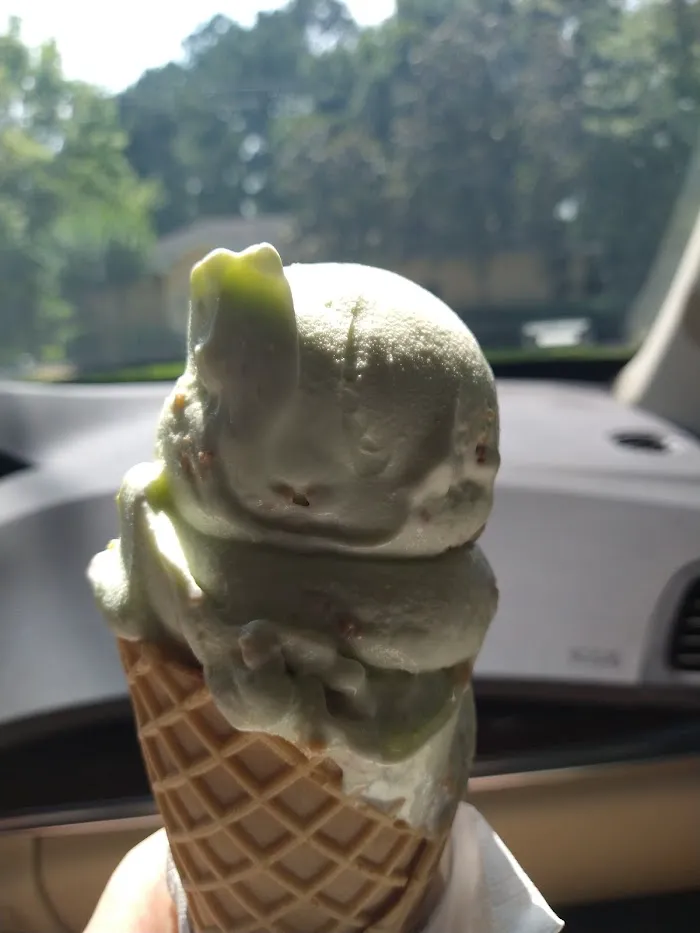 Whit's Frozen Custard of Daphne 8
