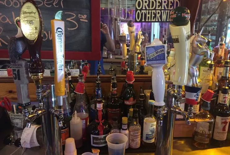 Manci's Antique Club 1