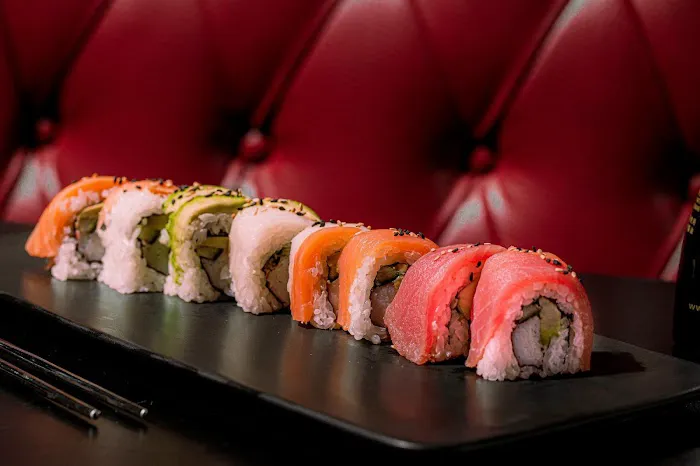 Rock N Roll Sushi 7