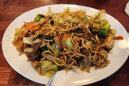 Pho Saigon Vietnamese Restaurant & Bakery LLC