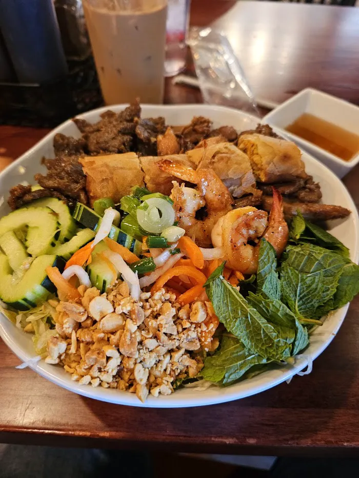 Pho Saigon Vietnamese Restaurant & Bakery LLC 8