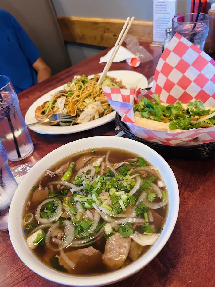 Pho Saigon Vietnamese Restaurant & Bakery LLC 7