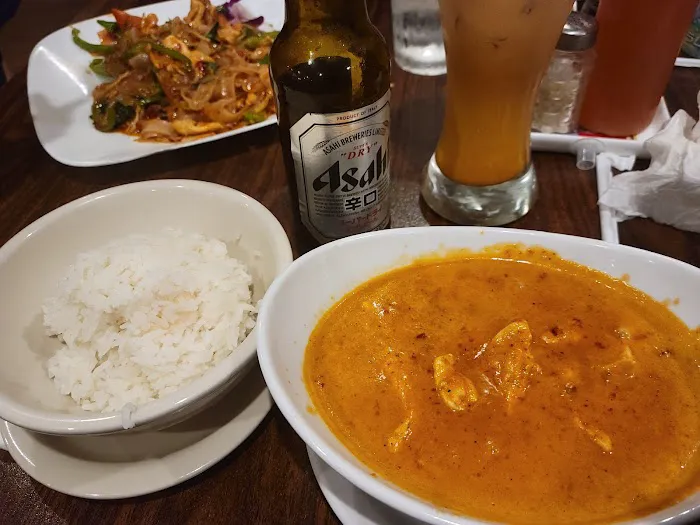Thai Hut Restaurant 9