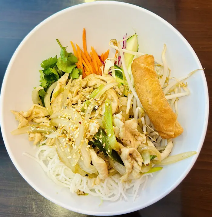 Yaya's Thai Restaurant 7