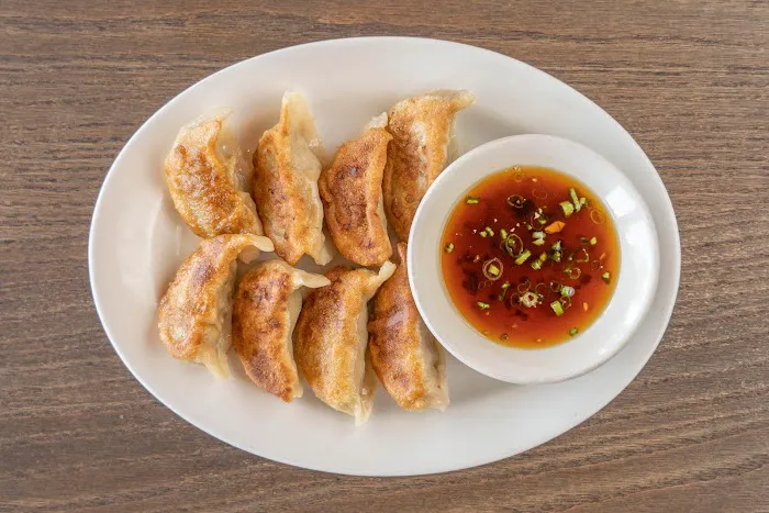 Oolong Chinese Bistro 3