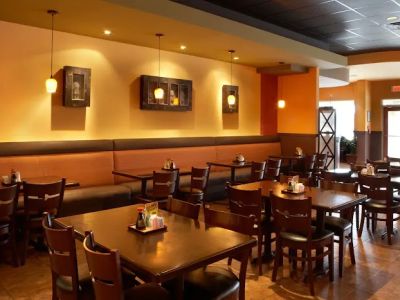 Oolong Chinese Bistro 0