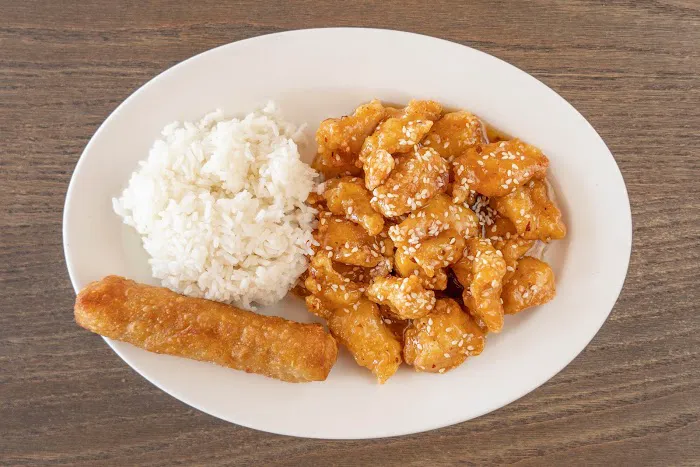 Oolong Chinese Bistro 4