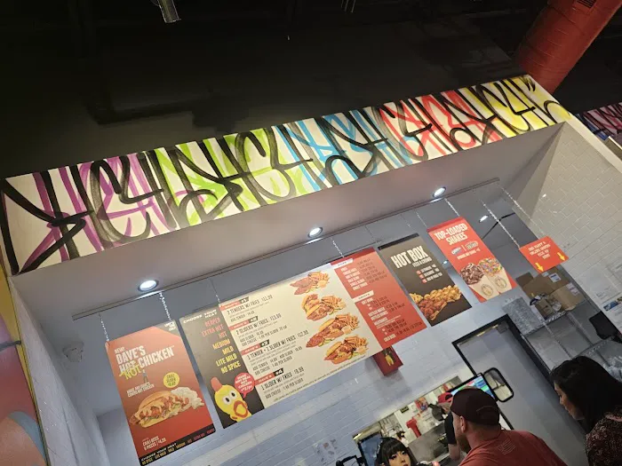 Dave's Hot Chicken 7