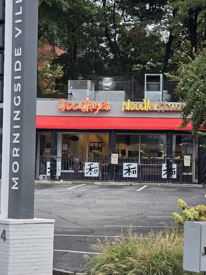 Doc Chey's Noodle House 10