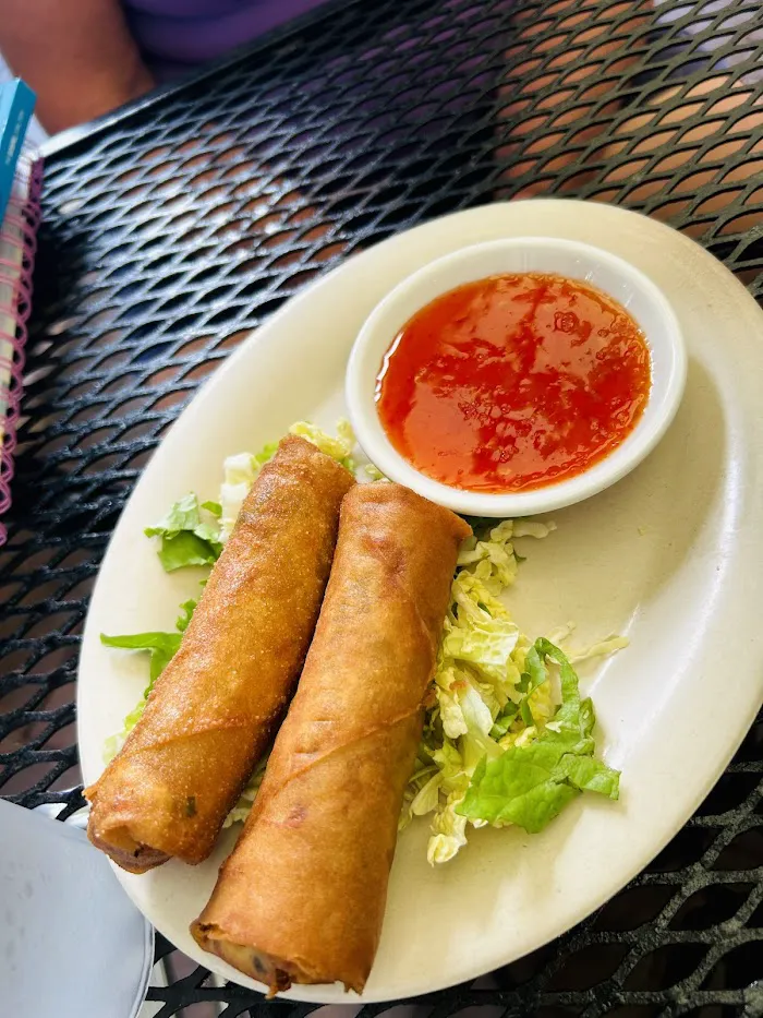 Doc Chey's Noodle House 2