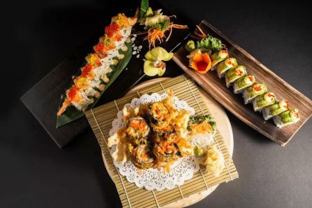 Srithai: Thai Kitchen & Sushi Bar (Emory)
