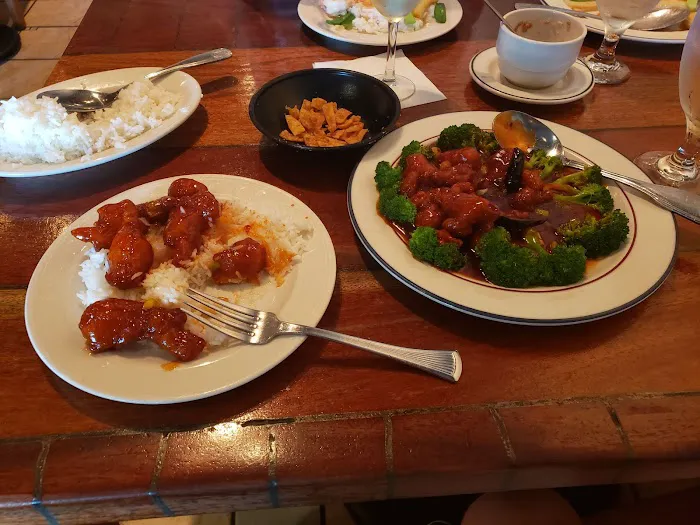 Lin's Chinese Cuisine 1