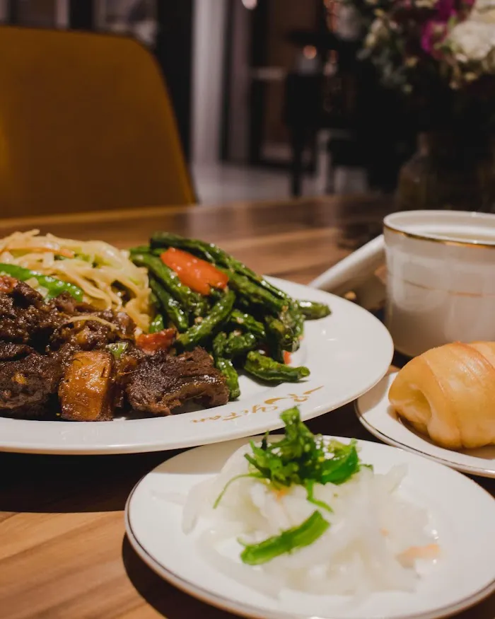 YiFan Restaurant & Event Center 5
