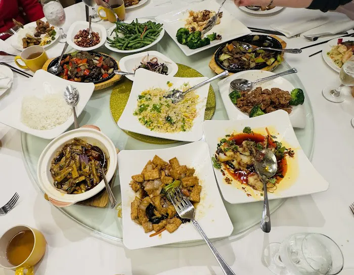 YiFan Restaurant & Event Center 10