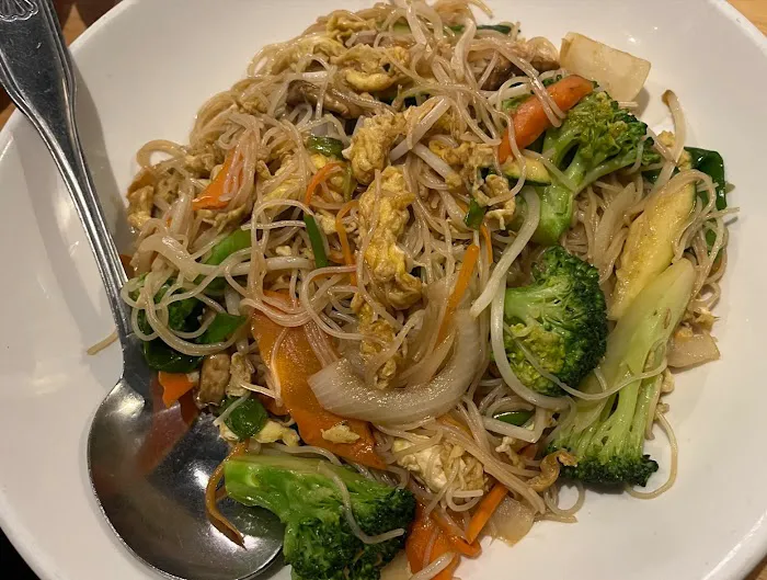 Chopsticks China Bistro & Sushi Bar 4