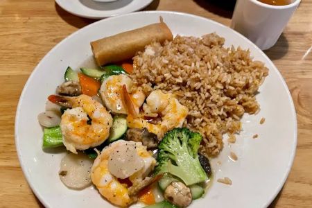 Chopsticks China Bistro & Sushi Bar